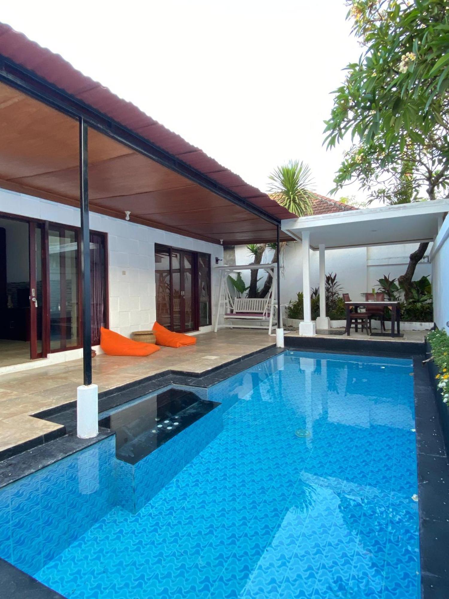 One Bedroom Private Pool Classic Villa Kuta Lombok